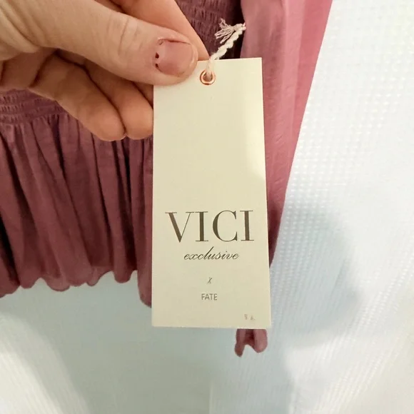 VICI Smocked Satin Peplum Blouse Mauve Long Sleeve Ruffle Neck Size Medium - Picture 5 of 9